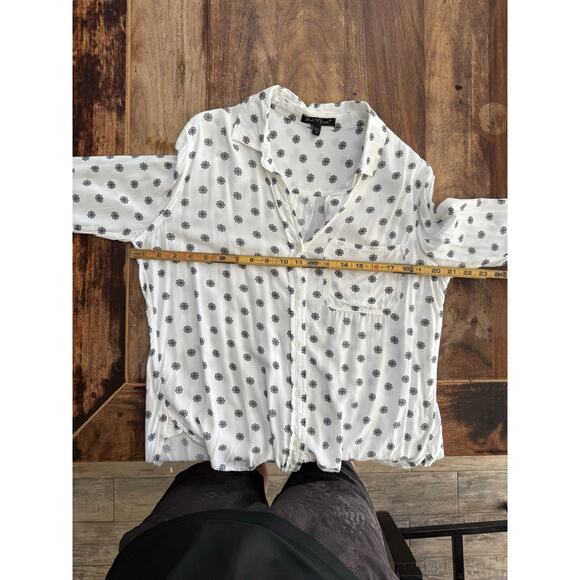 Velvet Heart Women's Long Roll Sleeves Button Down Collared Shirt Size Medium - Picture 4 of 5